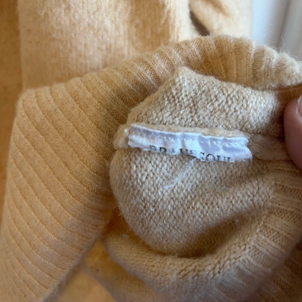 PRIVE Soul Large Turtleneck Sweater Ivory Soft! - Picture 3 of 6